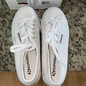 Superga USA 5 - NEW and never worn